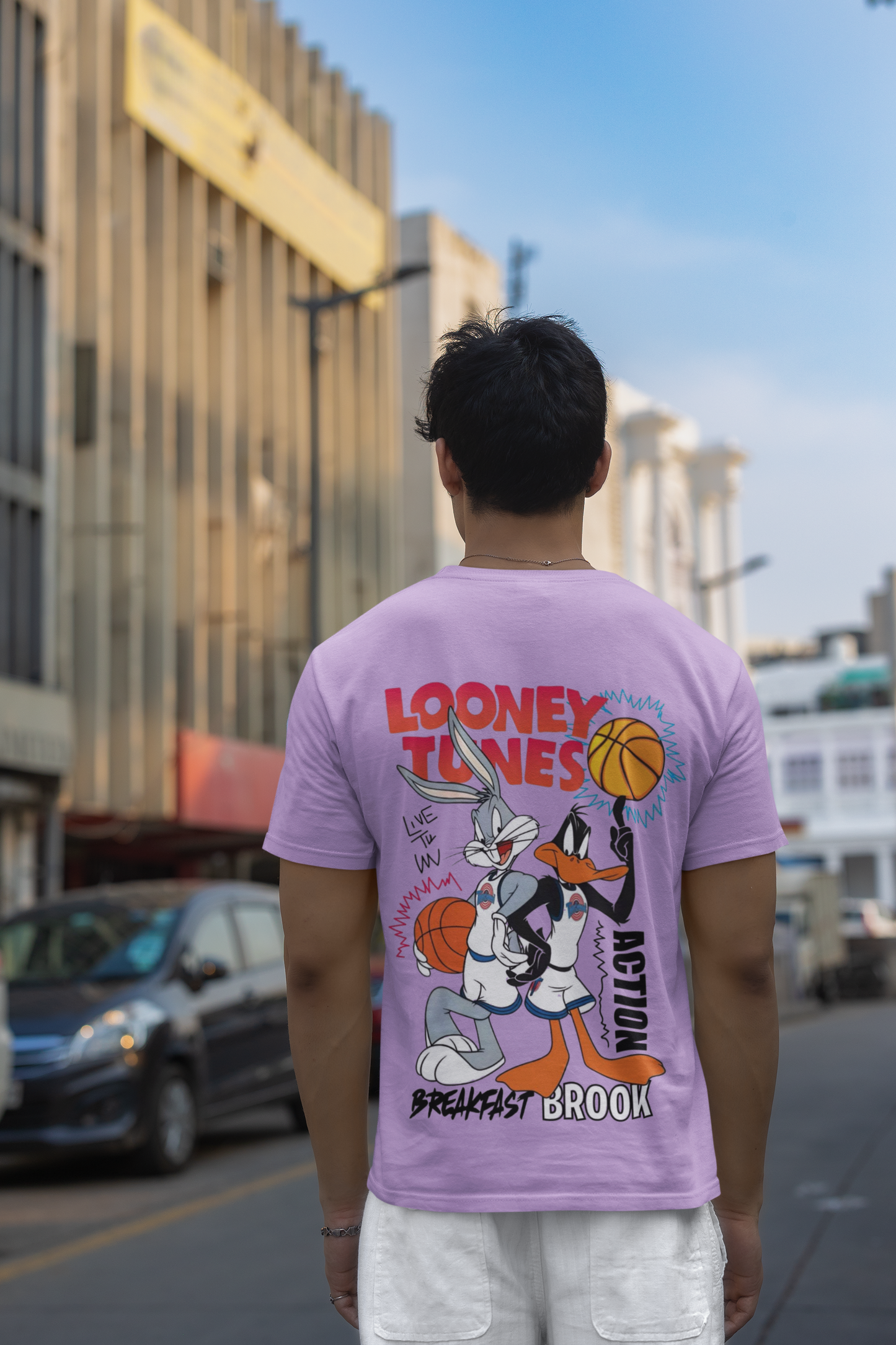 LOONEY TUNES