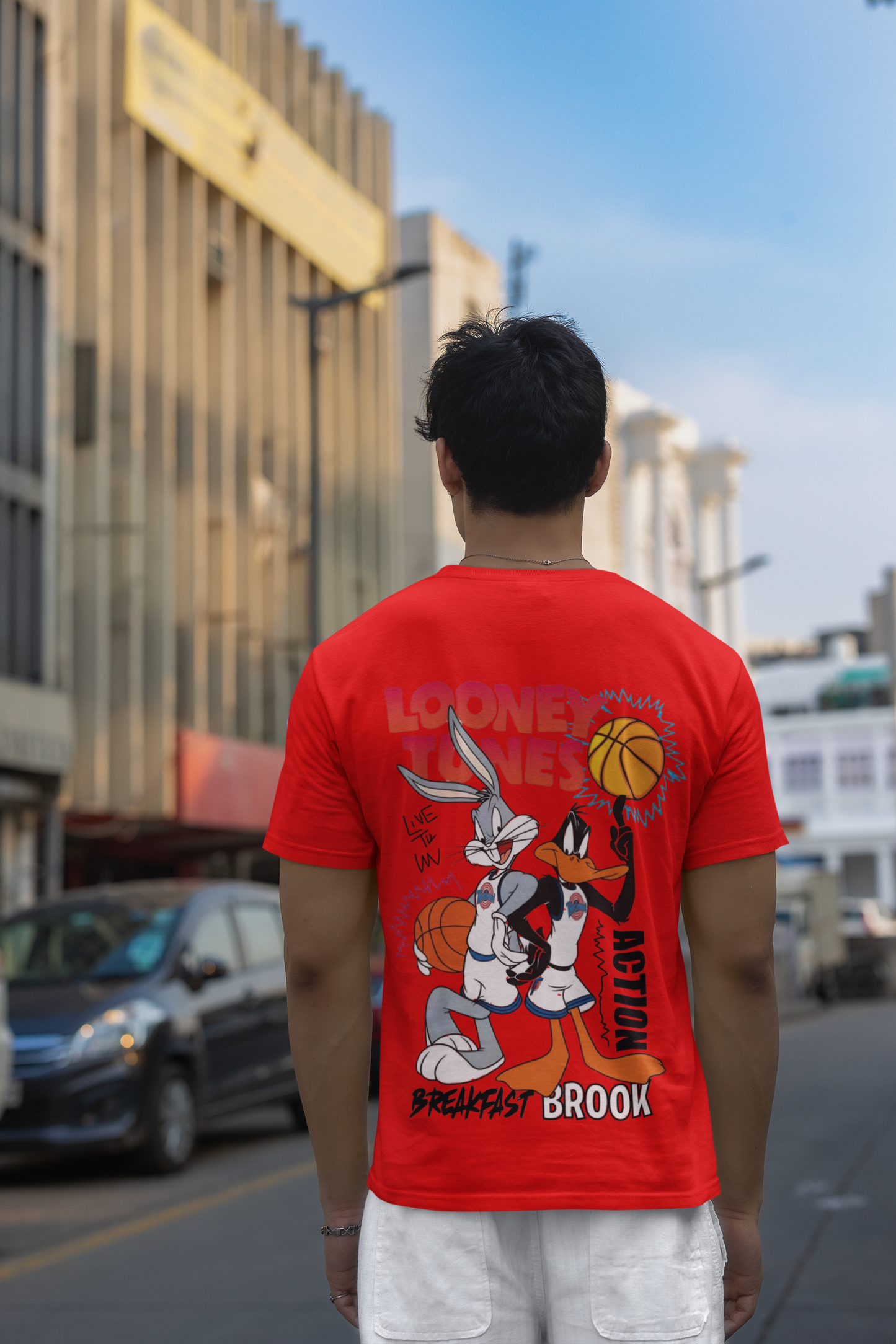 LOONEY TUNES