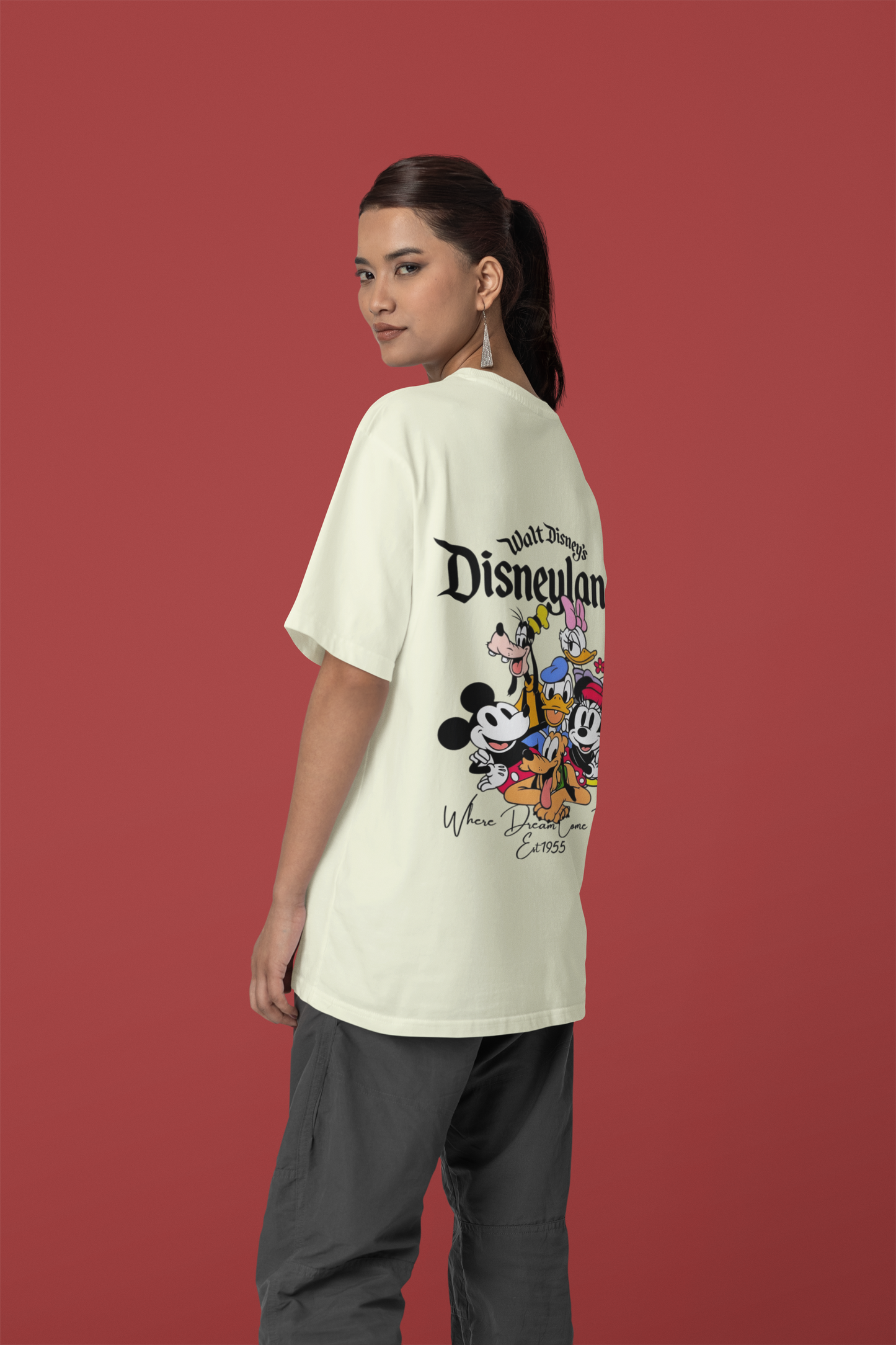 WALT DISNEY